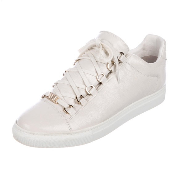 balenciaga arena low beige